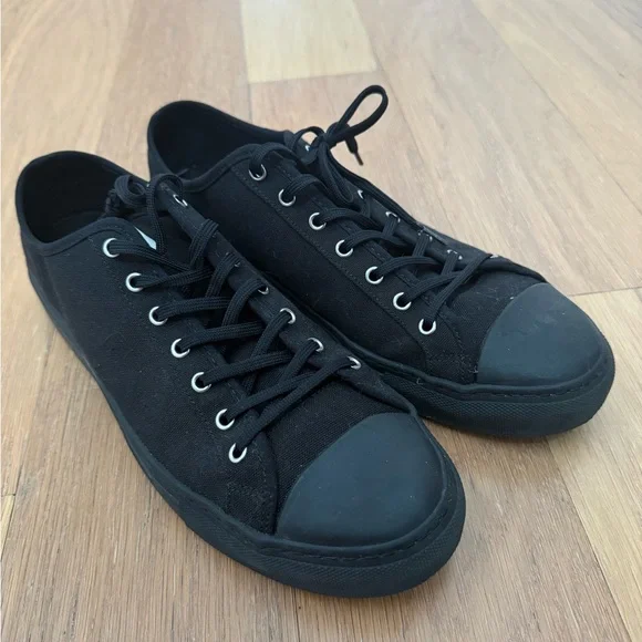 Nothing New Sneakers - Picture 9 of 10